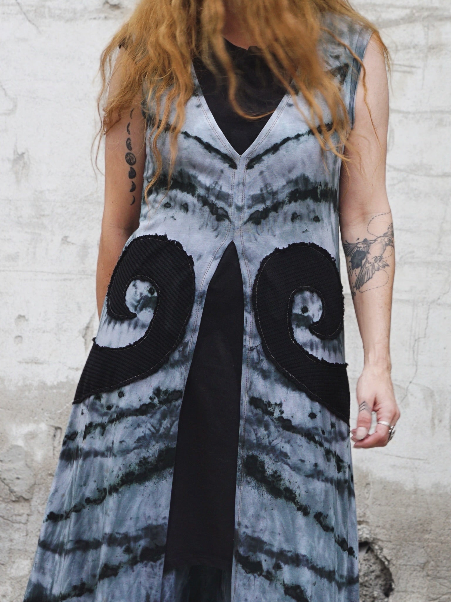 Natural Habitat Overdress   -  Grey Black