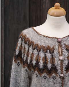 Iceland Knit Cardigan - light grey / brown