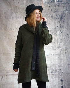 Oversize Knitted long Sweater - Sage / Black