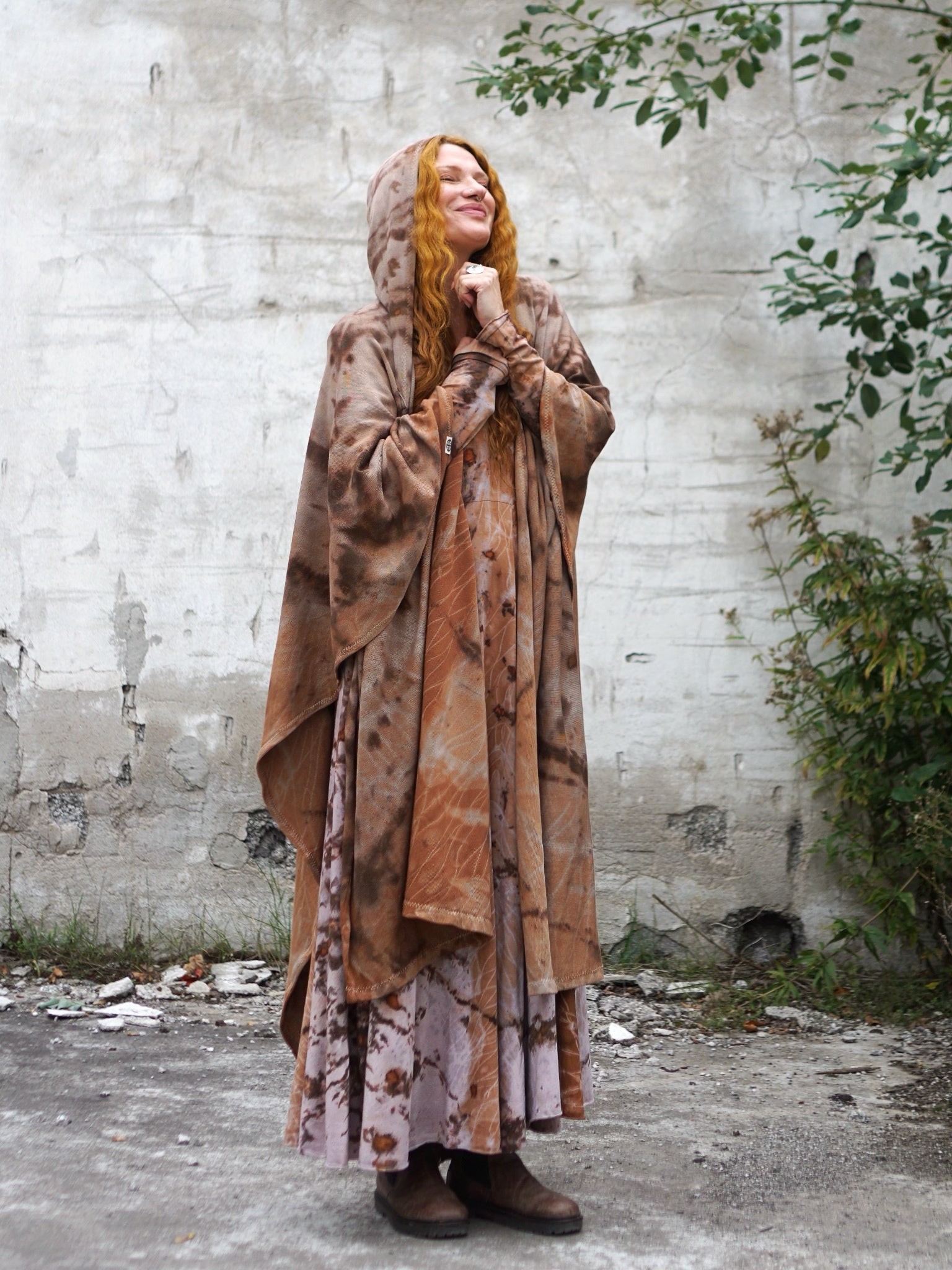 Natural Habitat Poncho - Copper Flakes Clay