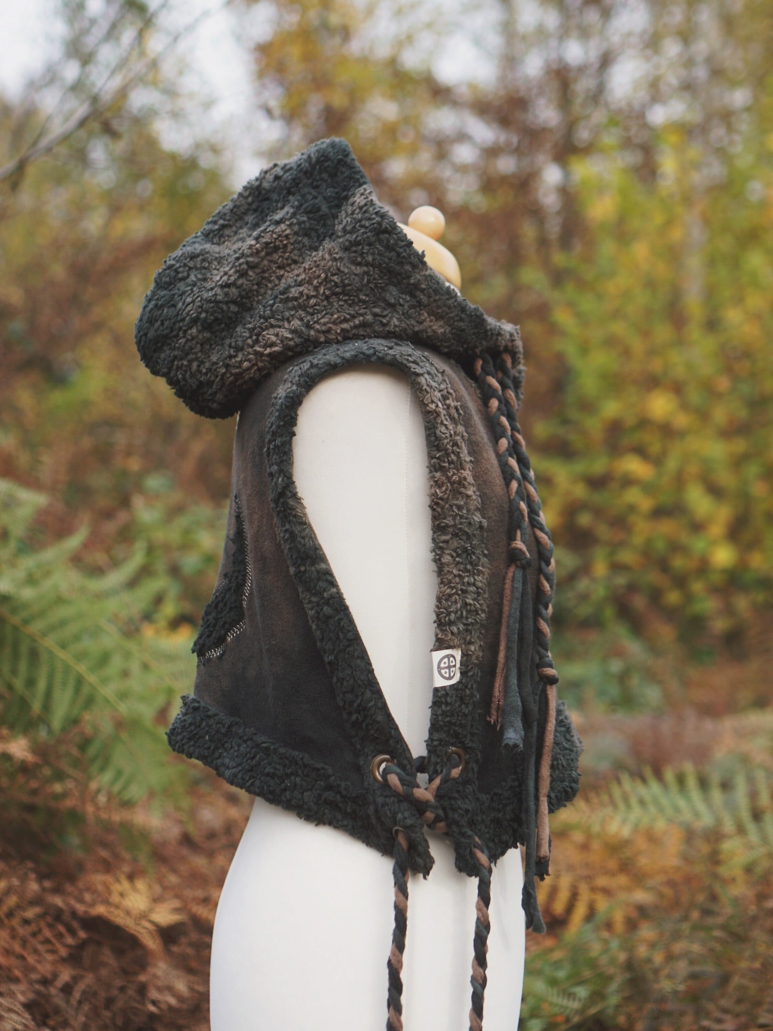 Hoodie Vest - Black Soil