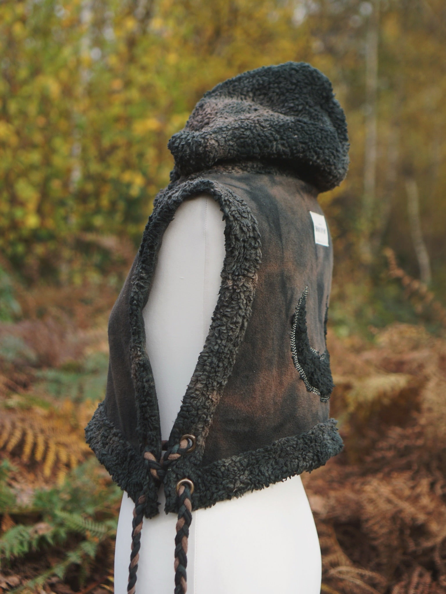 Hoodie Vest - Black Soil