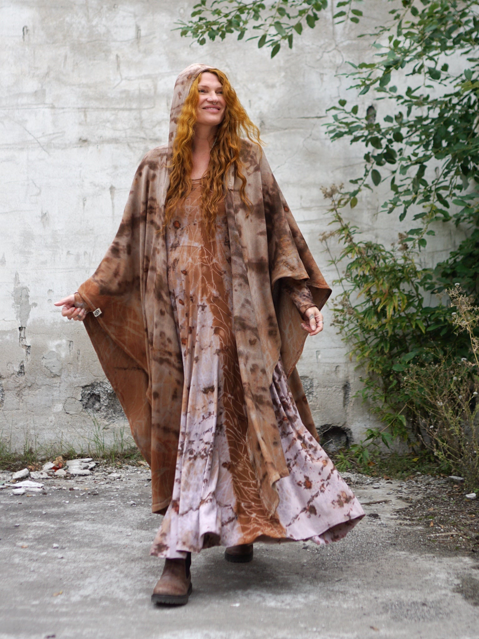 Natural Habitat Poncho - Copper Flakes Clay