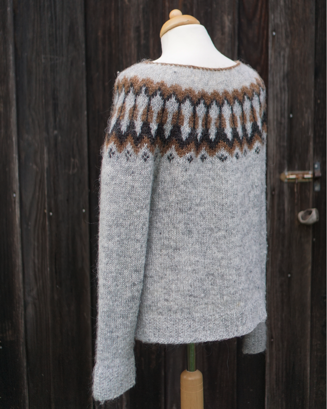 Iceland Knit Cardigan - light grey / brown