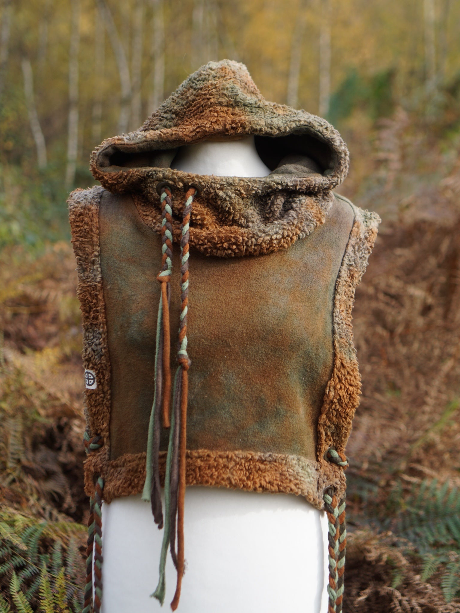 Hoodie Vest - Fallen Leafs