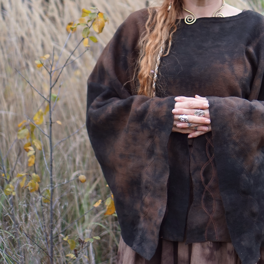 Magic Fleece Tunic - Black Soil